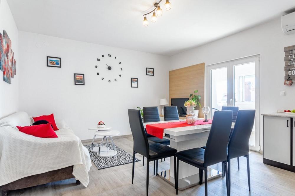 Апартаменты Apartman Maria, Ciovo Трогир Экстерьер фото