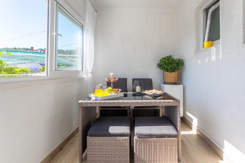 Апартаменты Apartman Maria, Ciovo Трогир Экстерьер фото
