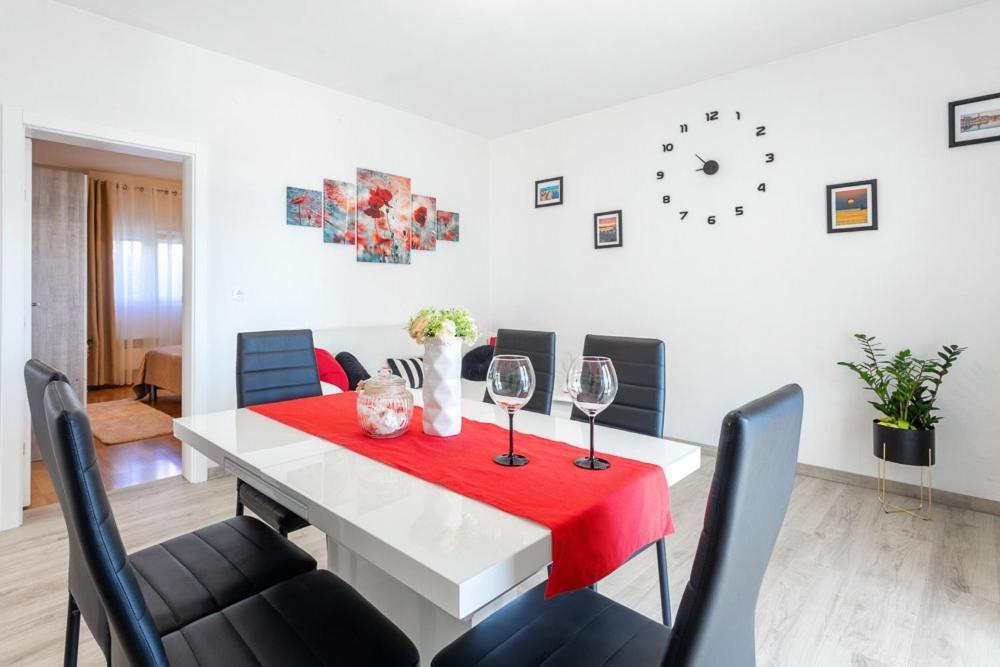 Апартаменты Apartman Maria, Ciovo Трогир Экстерьер фото